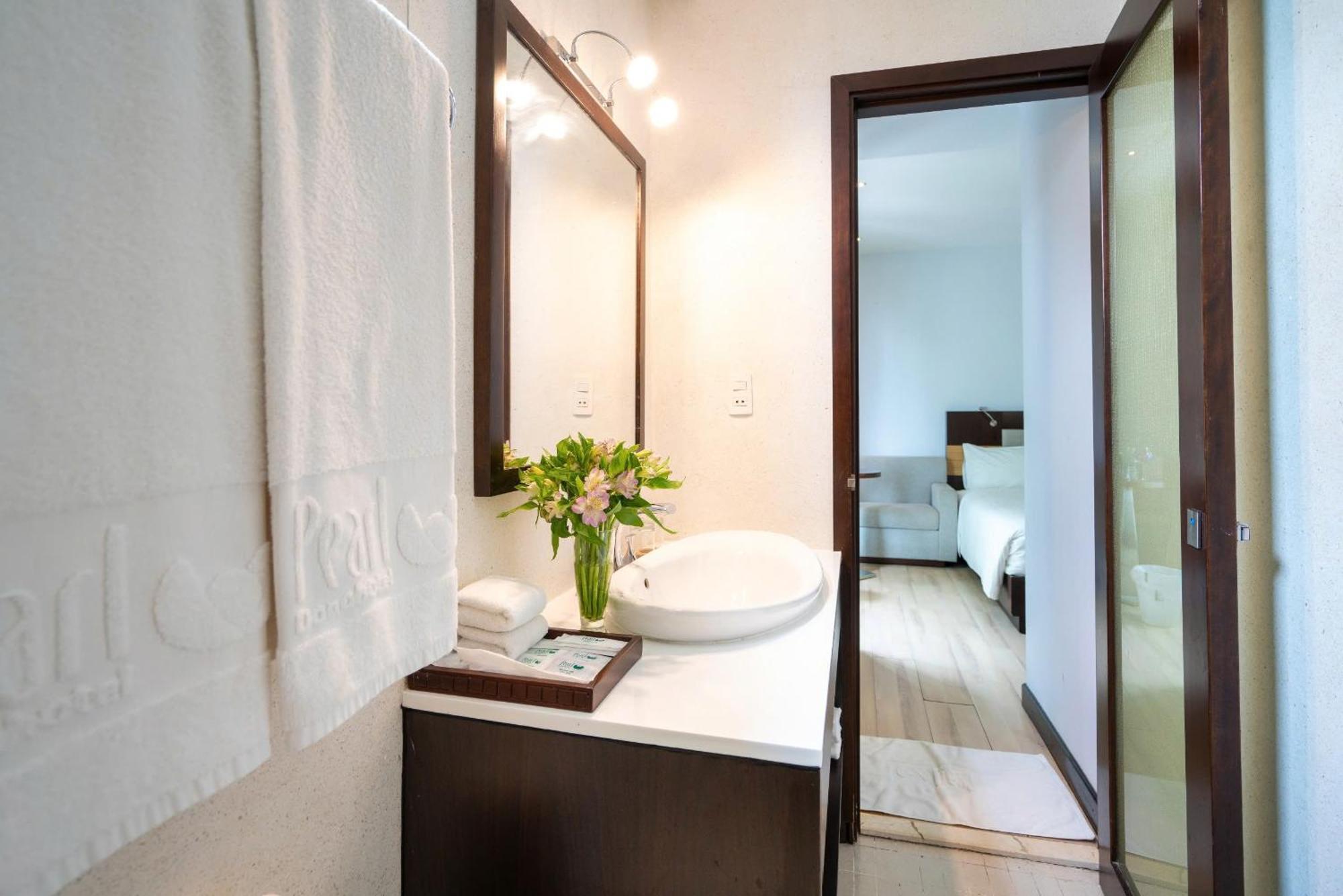Dana Pearl Hotel Da Nang Bagian luar foto